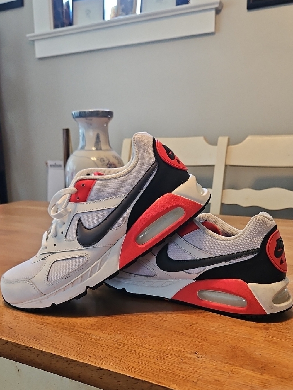 Nike Air Max IVO